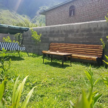 Cozy House Kazbegi Hotel Buitenkant foto