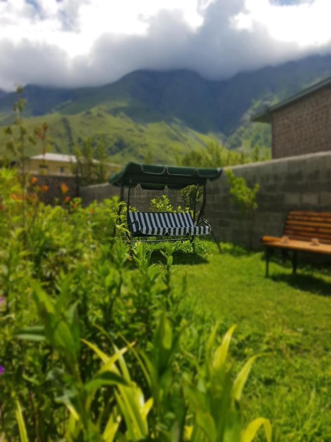 Cozy House Kazbegi Hotel Buitenkant foto
